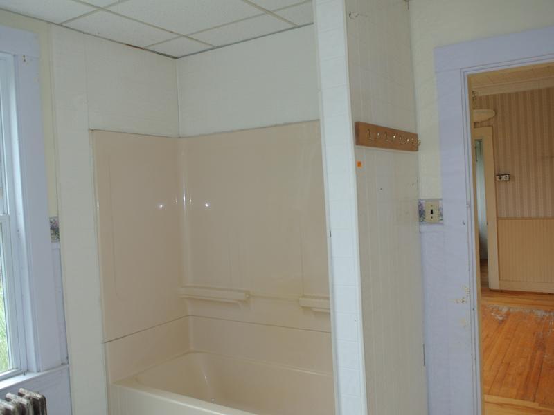 25 Church Hill Road Leeds, ME 04263 - Photo 11 of 11 Bathroom.