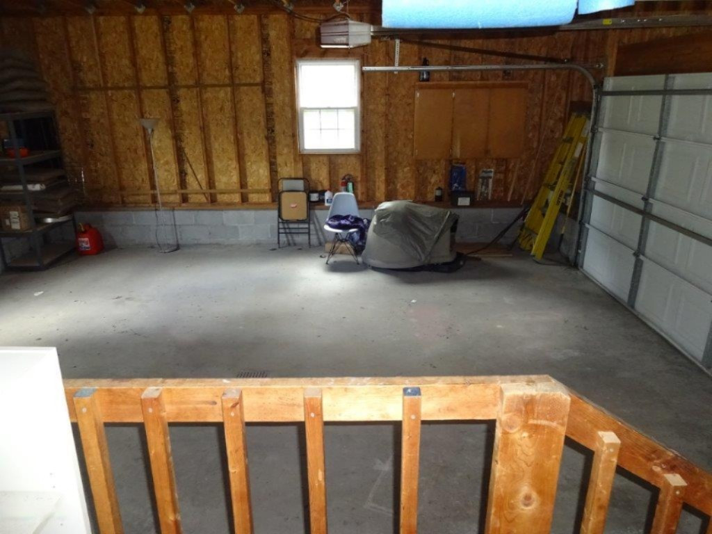 694 North Stiles Road Ludington, MI 49431 - Photo 29 of 50 Garage