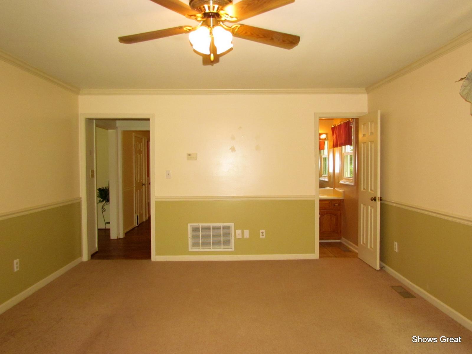 8513 Barrens Road Roanoke, VA 24019 - Photo 11 of 45 Family Room
