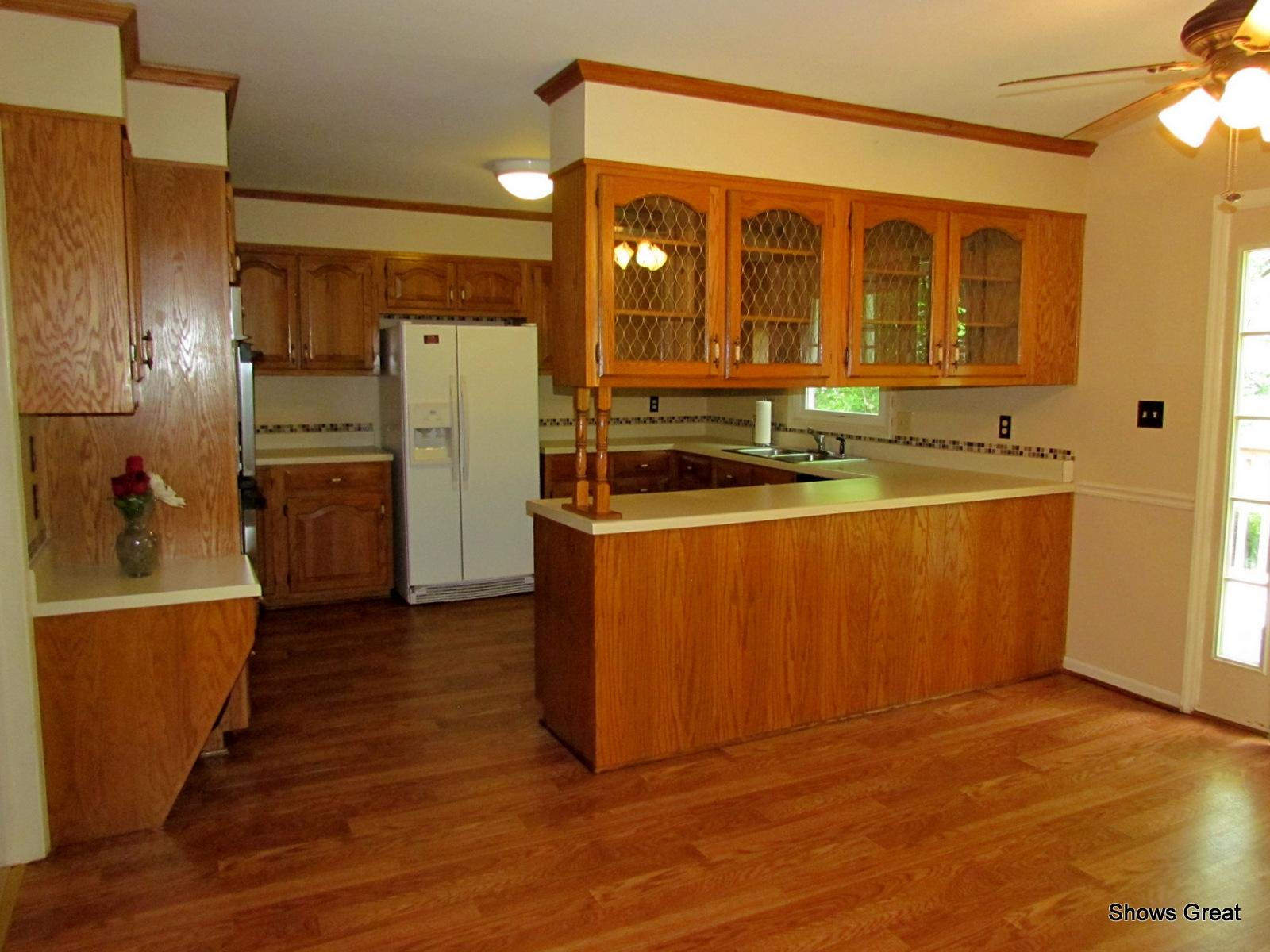 8513 Barrens Road Roanoke, VA 24019 - Photo 13 of 45 Spacious Eat-in Kitchen
