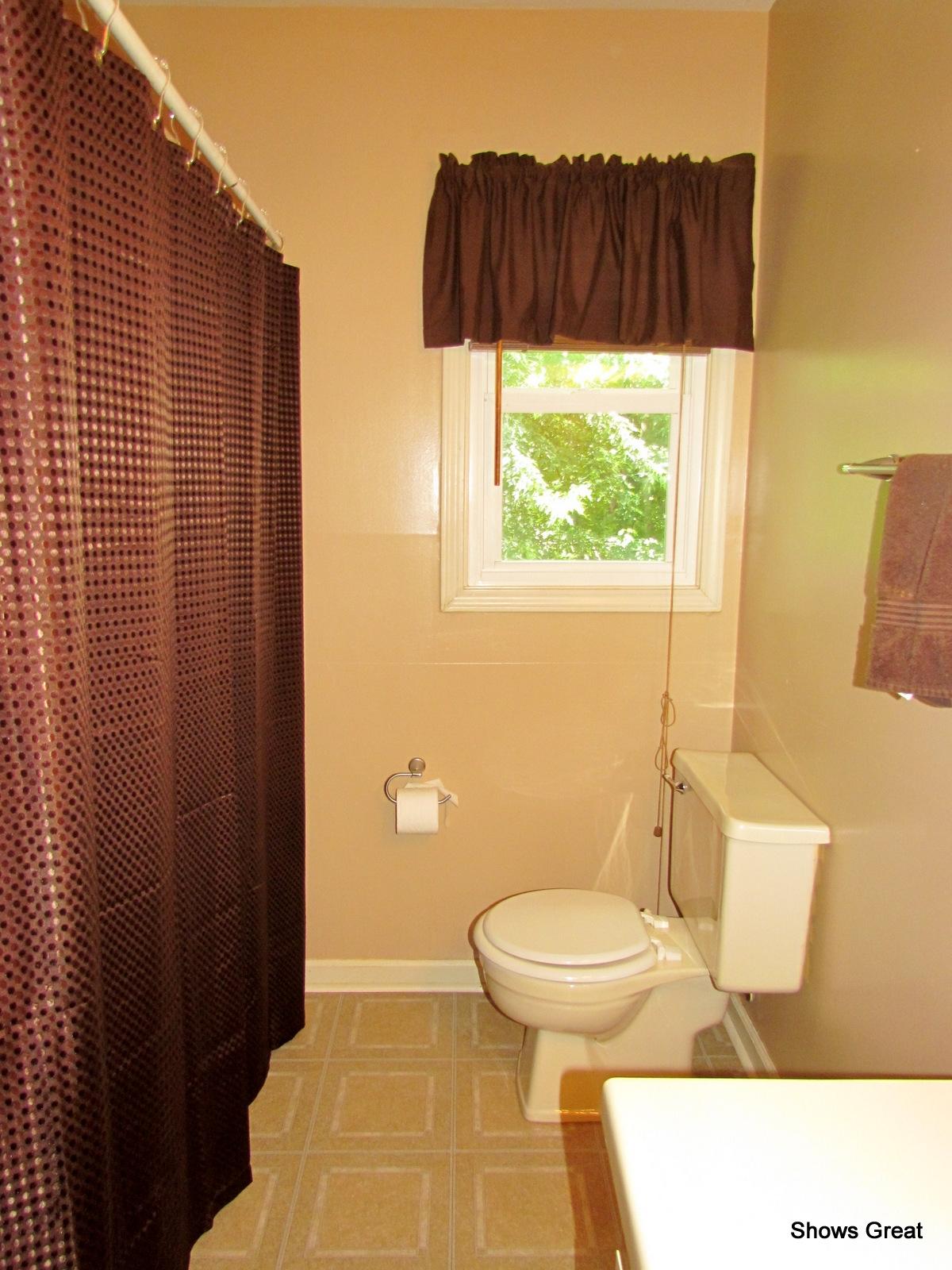 8513 Barrens Road Roanoke, VA 24019 - Photo 26 of 45 Master Bathroom