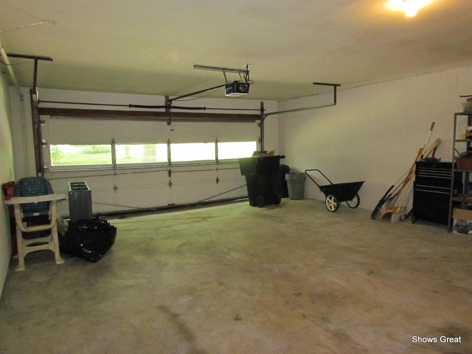 8513 Barrens Road Roanoke, VA 24019 - Photo 40 of 45 2 car garage