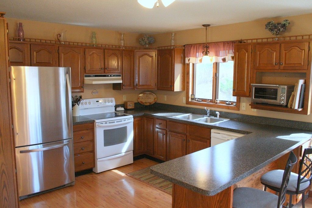 346 Main Road Granville, MA 01034 - Photo 3 of 29 Gallery Image 3