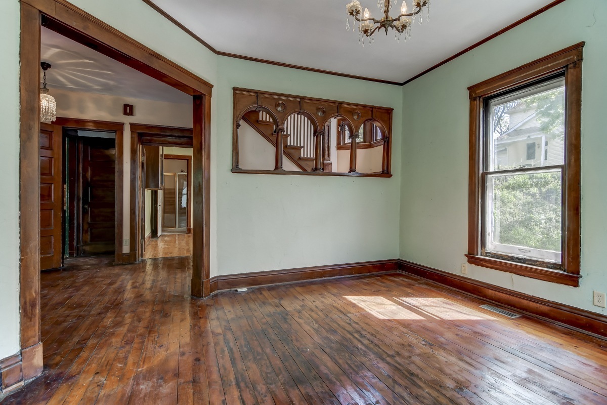 317 West Sheridan Road Petersburg, IL 62675 - Photo 8 of 43 Gallery Image 8