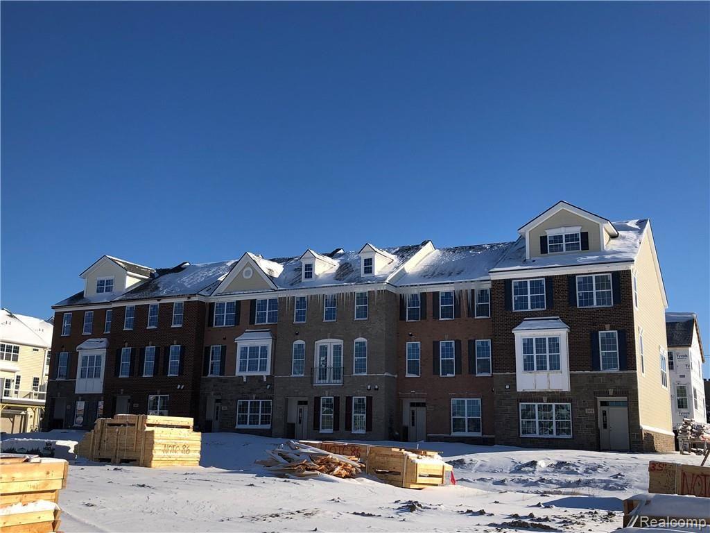2851 Hardwick Road, Unit 111 Ann Arbor, MI 48105 - Photo 2 of 3 ExteriorFrontRow116-111.jpg