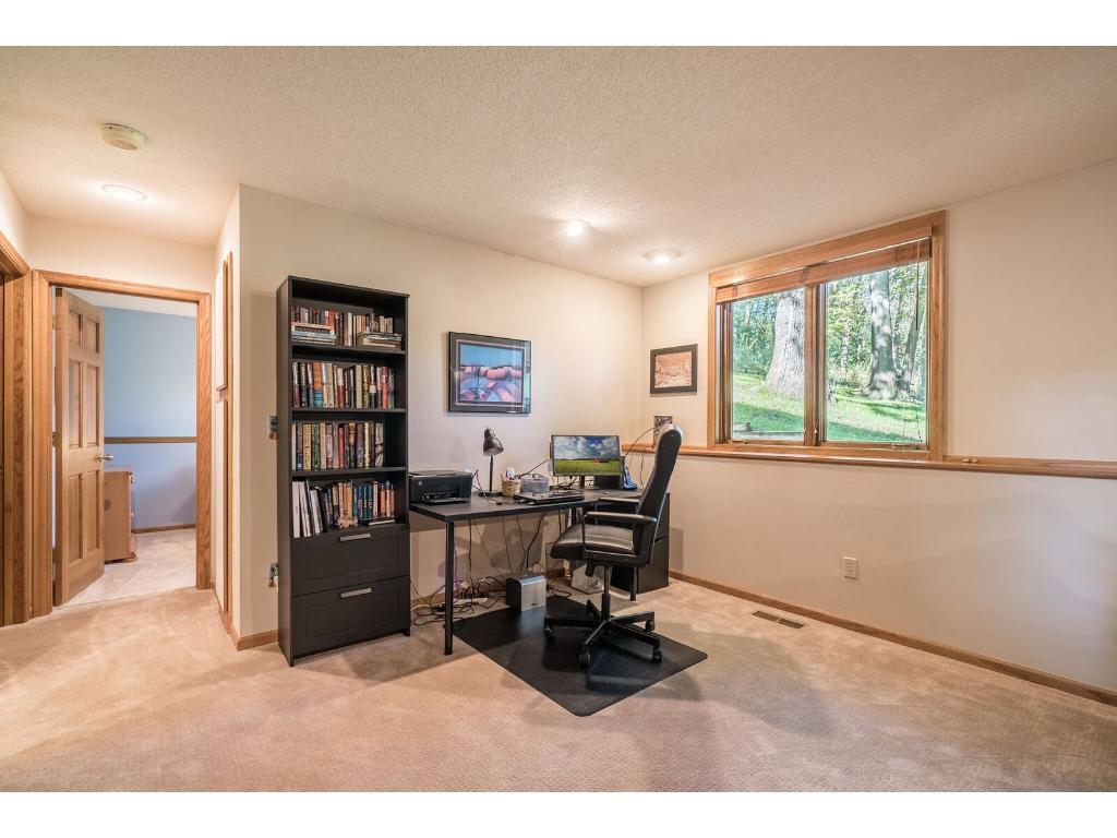 8108 Oakmere Road Bloomington, MN 55438 - Photo 15 of 22