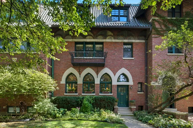 $1,850,000 | 5611 South Kenwood Avenue, Chicago, IL 60637