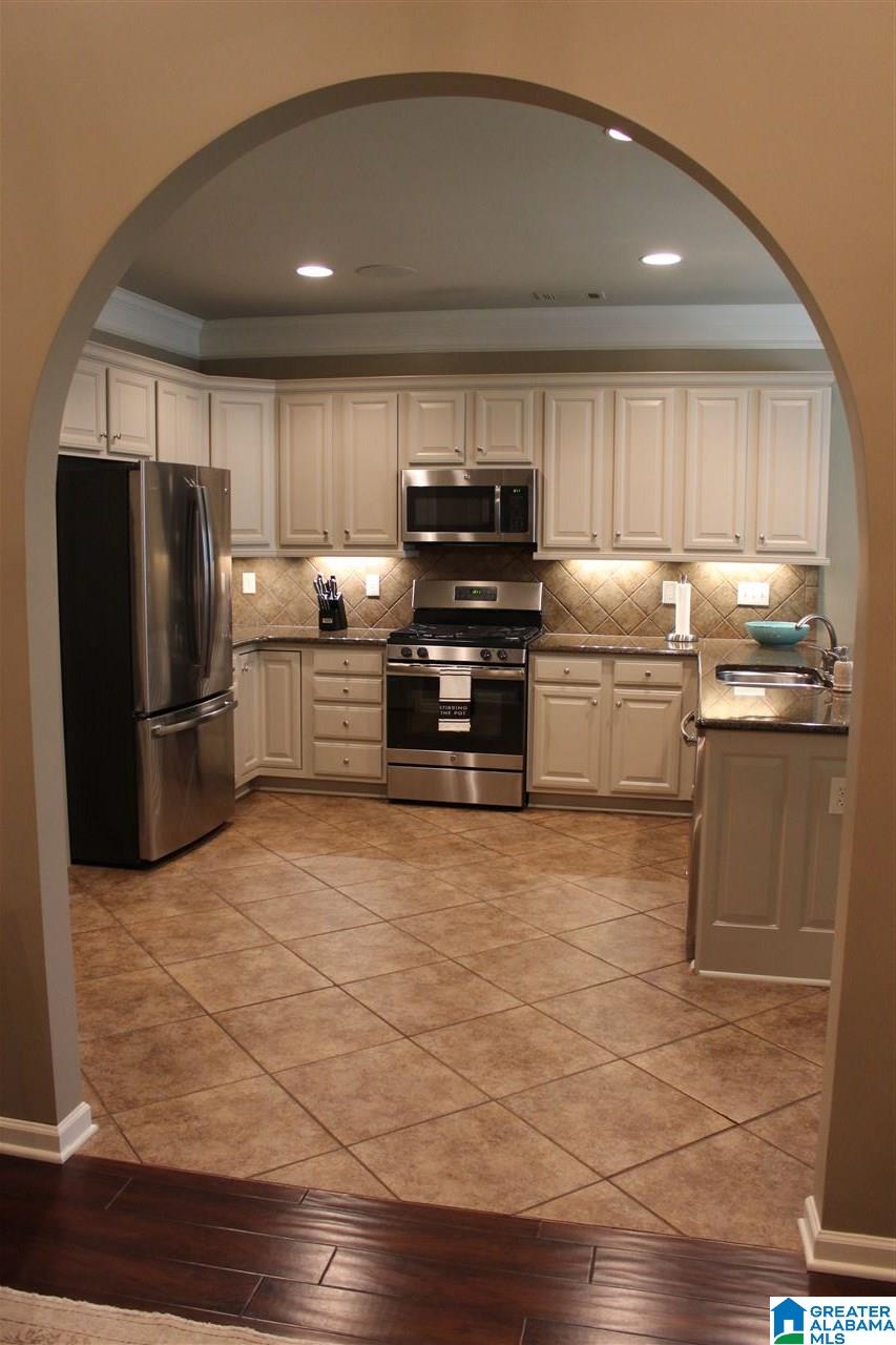 3052 Valley Ridge Road Hoover, AL 35242 - Photo 9 of 42