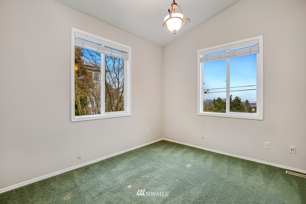 2944 Northwest 8th Way Camas, WA 98607 - Photo 11 of 25 Gallery Image 11