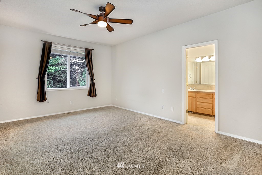 2944 Northwest 8th Way Camas, WA 98607 - Photo 9 of 25 Gallery Image 9