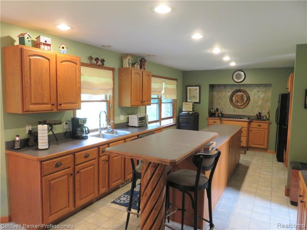 13990 South State Road Perry, MI 48872 - Photo 2 of 27 2 13990 Kitchen JL2.JPG
