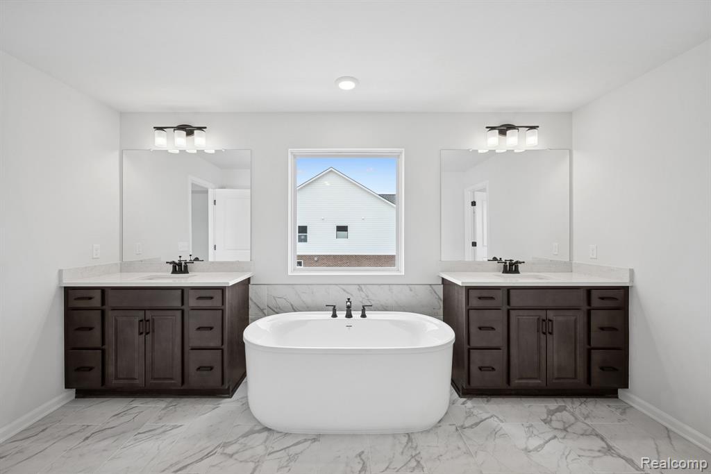 12220 Romeo Lane Washington, MI 48094 - Photo 19 of 34 Gallery Image 19