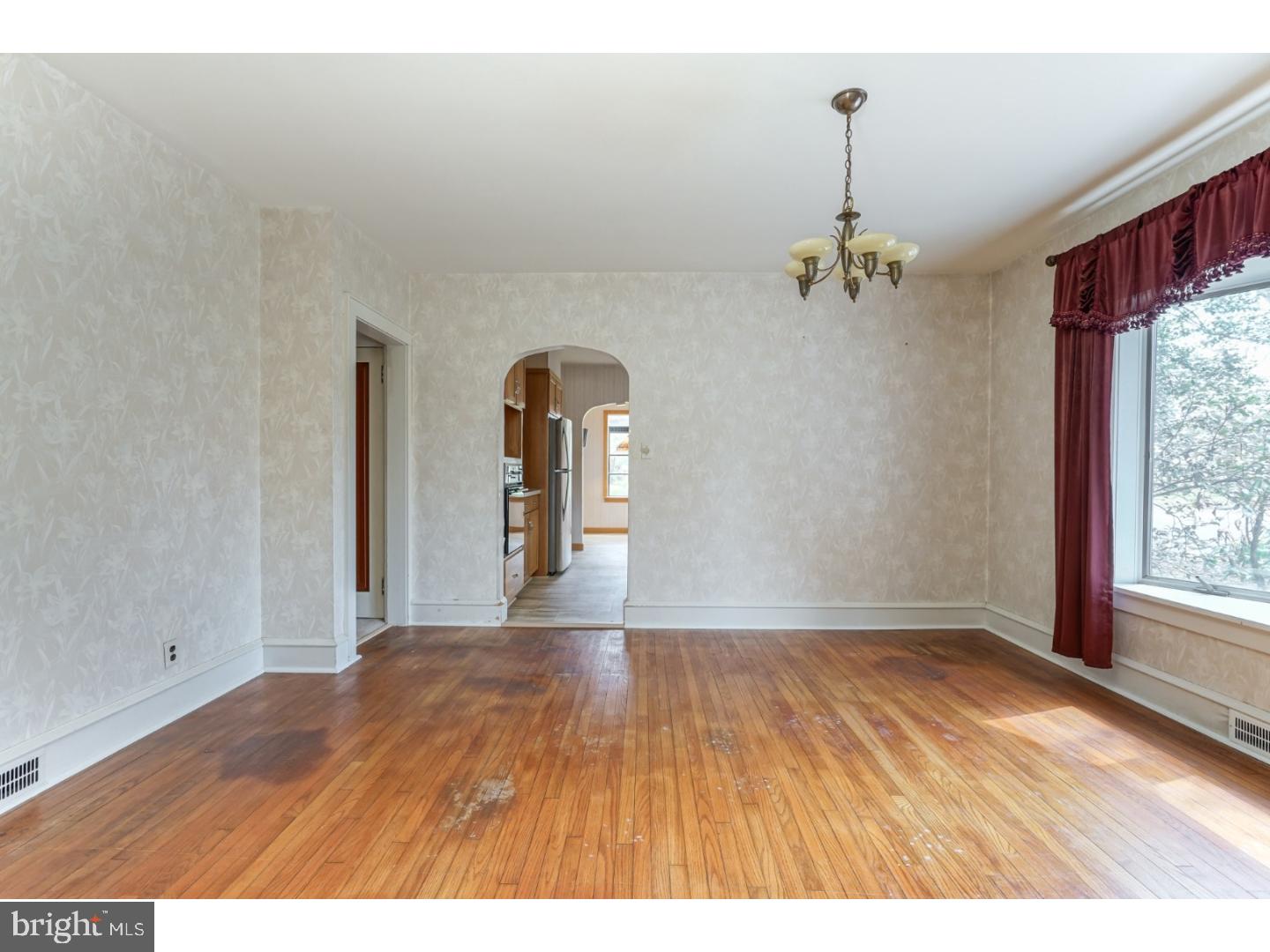 797 Lambs Road Pitman, NJ 08071 - Photo 6 of 25 Dining Room