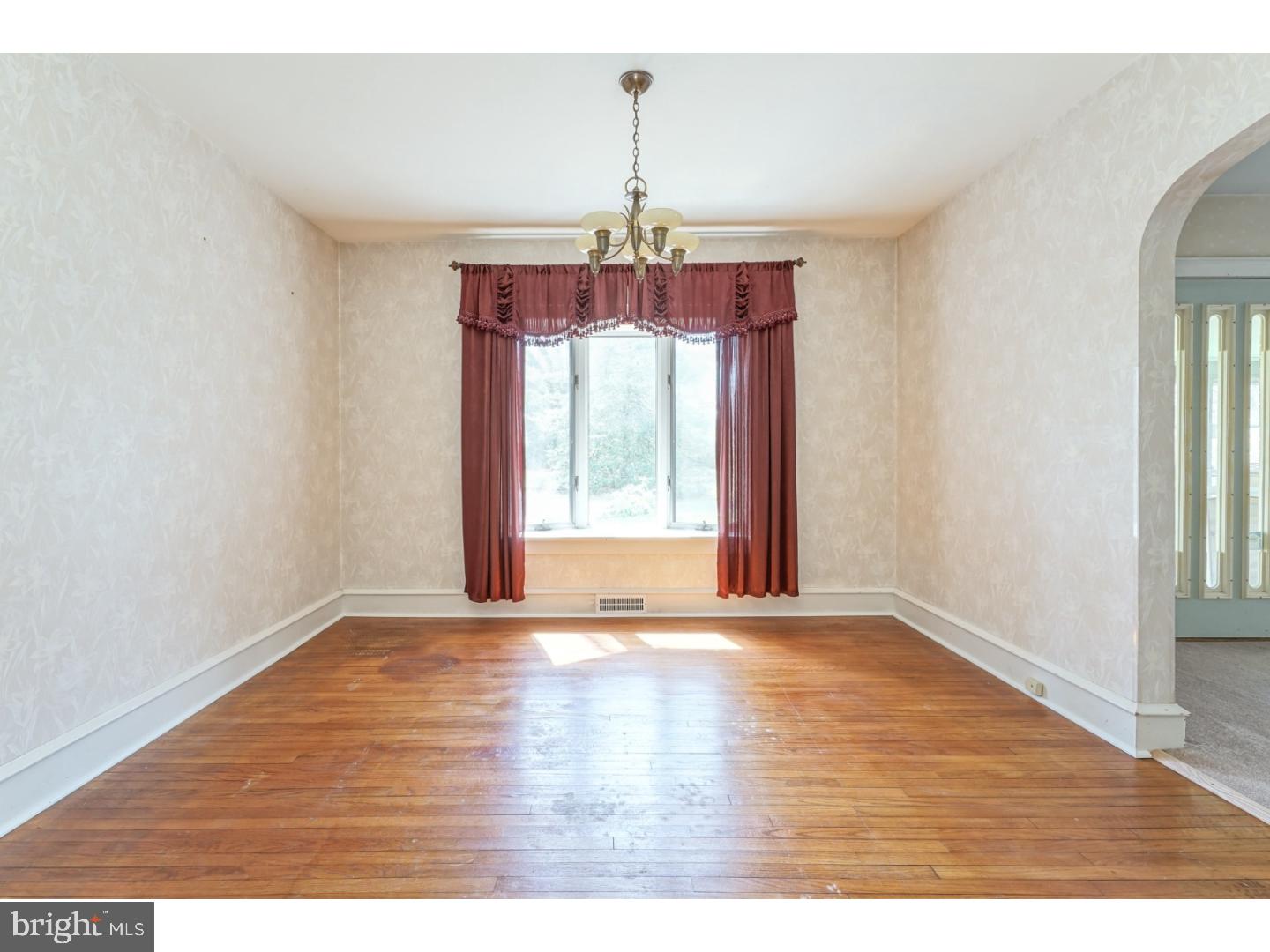797 Lambs Road Pitman, NJ 08071 - Photo 7 of 25 Dining Room