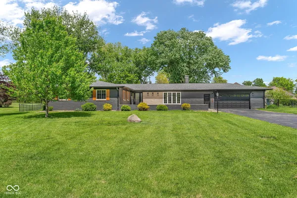 $415,000 | 2041 Fairway Drive, Greencastle, IN 46135