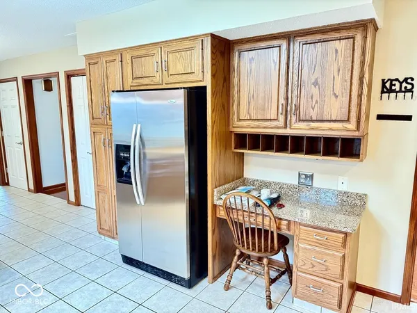 $399,000 | 3901 West Allen Court, Muncie, IN 47304