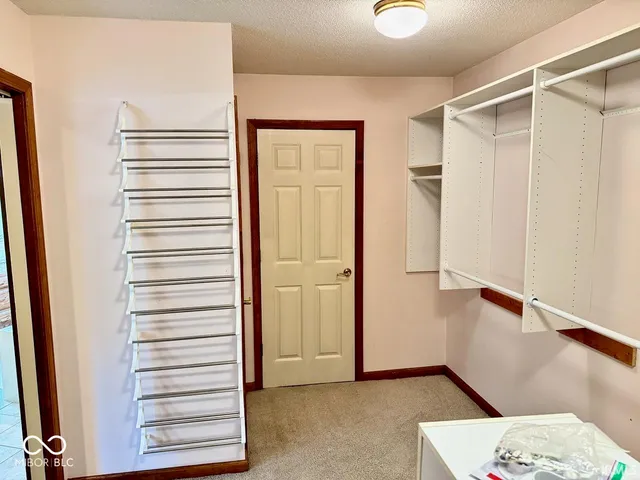 $399,000 | 3901 West Allen Court, Muncie, IN 47304