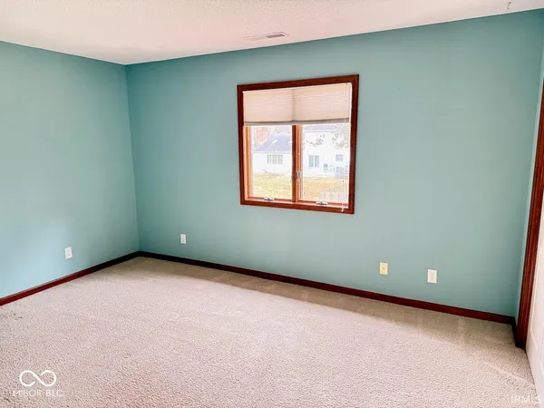 $399,000 | 3901 West Allen Court, Muncie, IN 47304