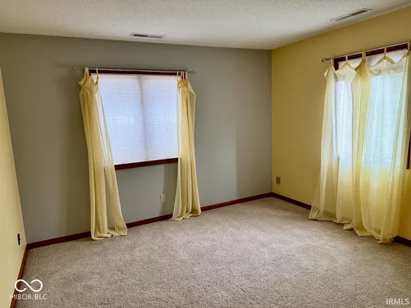 $399,000 | 3901 West Allen Court, Muncie, IN 47304