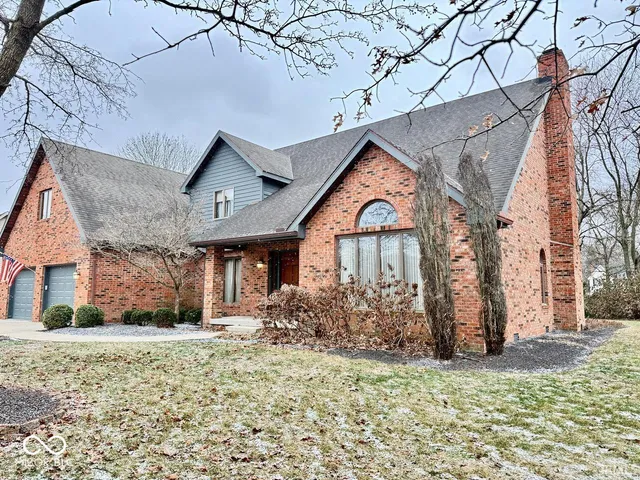 $399,000 | 3901 West Allen Court, Muncie, IN 47304