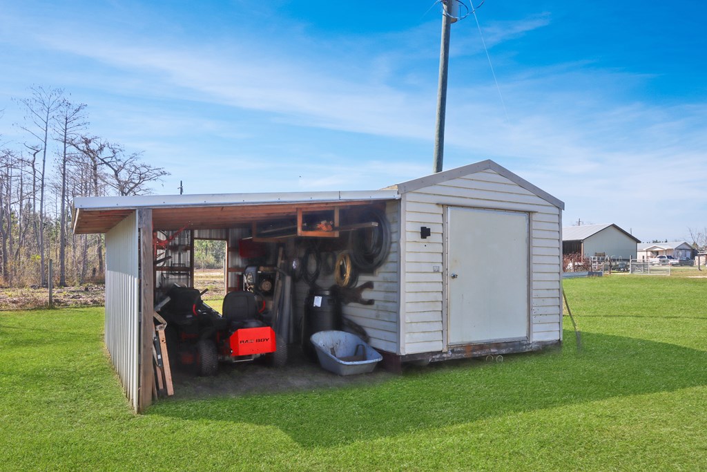 978 Griffin Road Wewahitchka, FL 32465 - Photo 13 of 15 Gallery Image 13