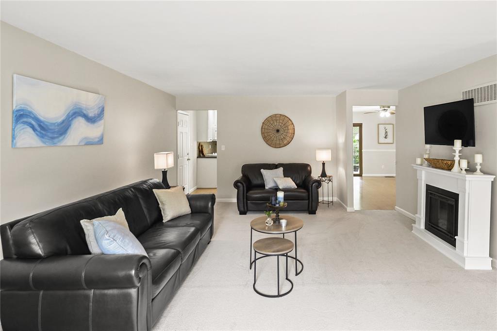 575 Goldwood Drive Ballwin, MO 63021 - Photo 12 of 33