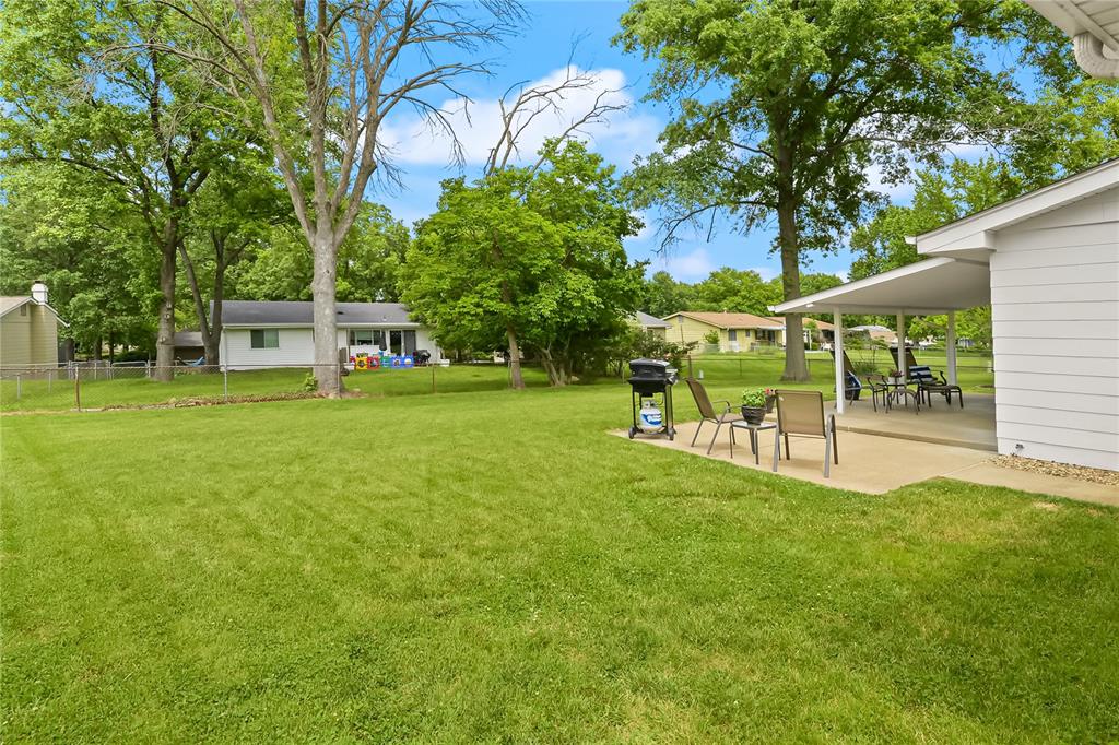 575 Goldwood Drive Ballwin, MO 63021 - Photo 7 of 33