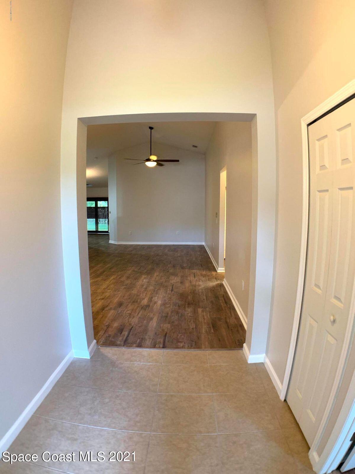 5230 Extravagant Court Cocoa, FL 32926 - Photo 3 of 30 Entry