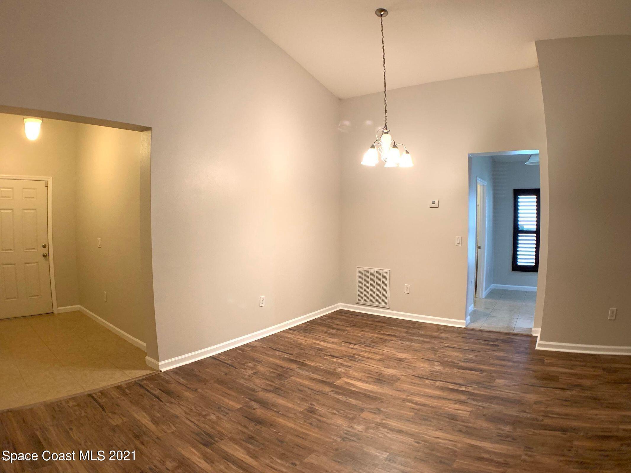 5230 Extravagant Court Cocoa, FL 32926 - Photo 4 of 30 Entry into Dining Area