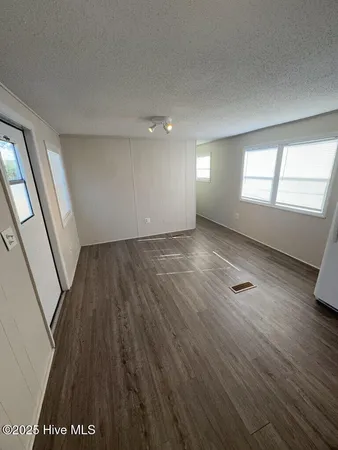 $750 | 141 Denise Drive, Jacksonville, NC 28540