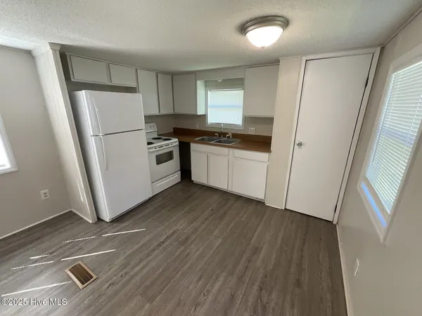 $750 | 141 Denise Drive, Jacksonville, NC 28540