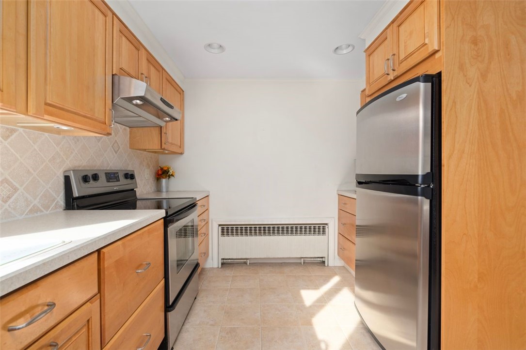 270 Buckeye Brook Road Charlestown, RI 02813 - Photo 14 of 45 Fully appliances kitchen