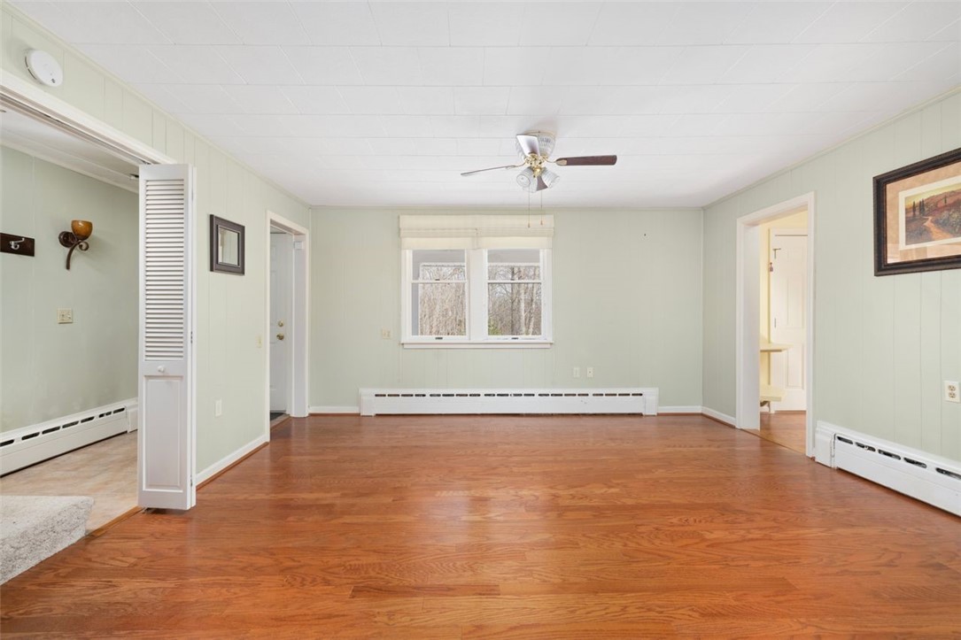 270 Buckeye Brook Road Charlestown, RI 02813 - Photo 7 of 45 Living room