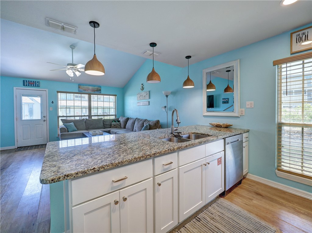 715 Beach Access Road, Unit 1606 Port Aransas, TX 78373 - Photo 6 of 33 Gallery Image 6