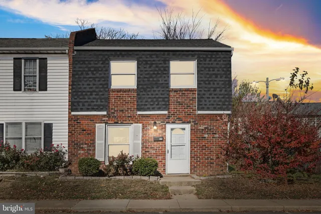 $279,900 | 129 Hickok Circle, Fredericksburg, VA 22401