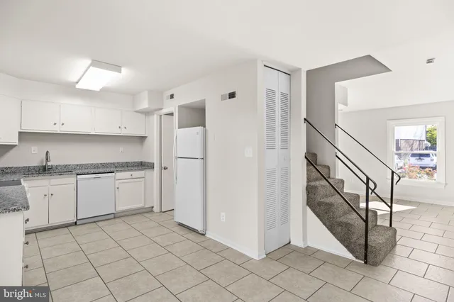 $279,900 | 129 Hickok Circle, Fredericksburg, VA 22401