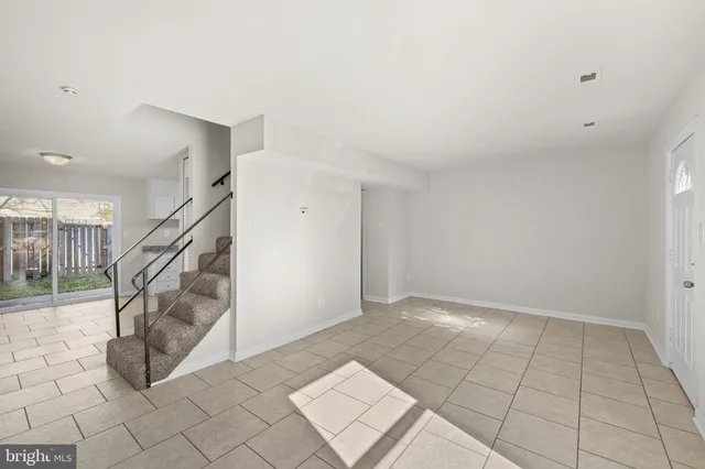 $279,900 | 129 Hickok Circle, Fredericksburg, VA 22401