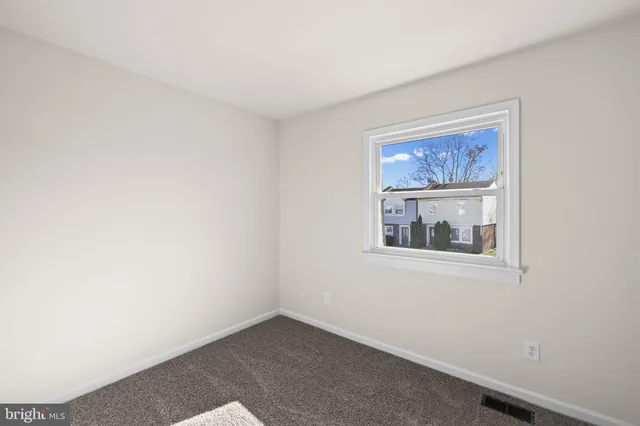 $279,900 | 129 Hickok Circle, Fredericksburg, VA 22401