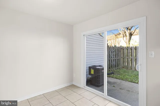 $279,900 | 129 Hickok Circle, Fredericksburg, VA 22401