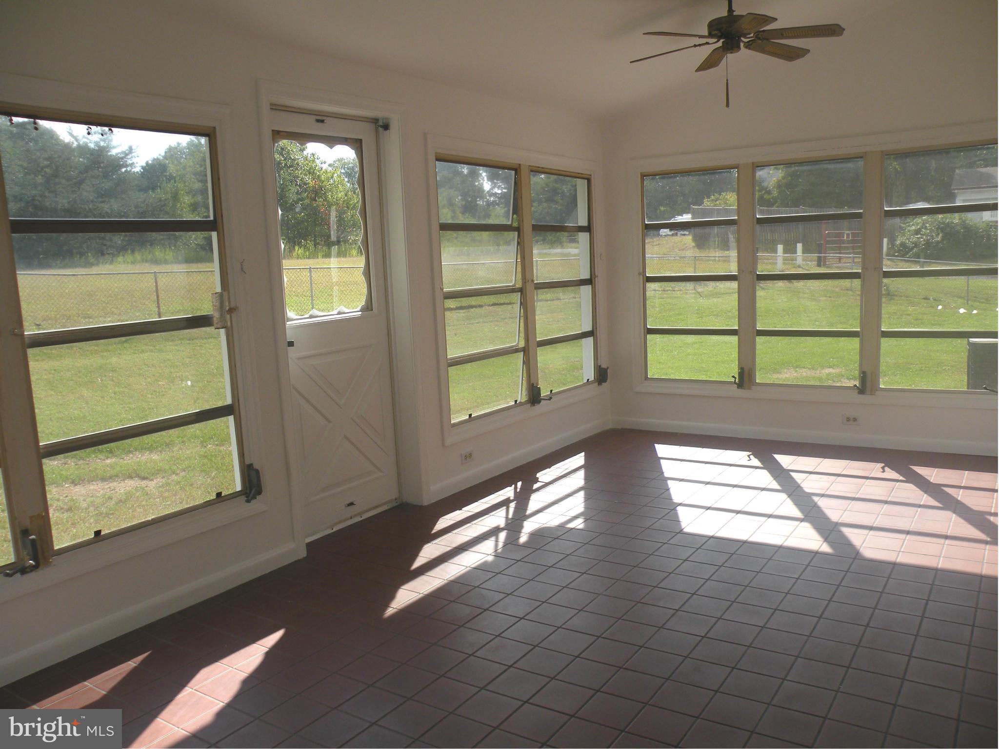 15601 Bond Mill Road Laurel, MD 20707 - Photo 3 of 20 Exterior (Rear)