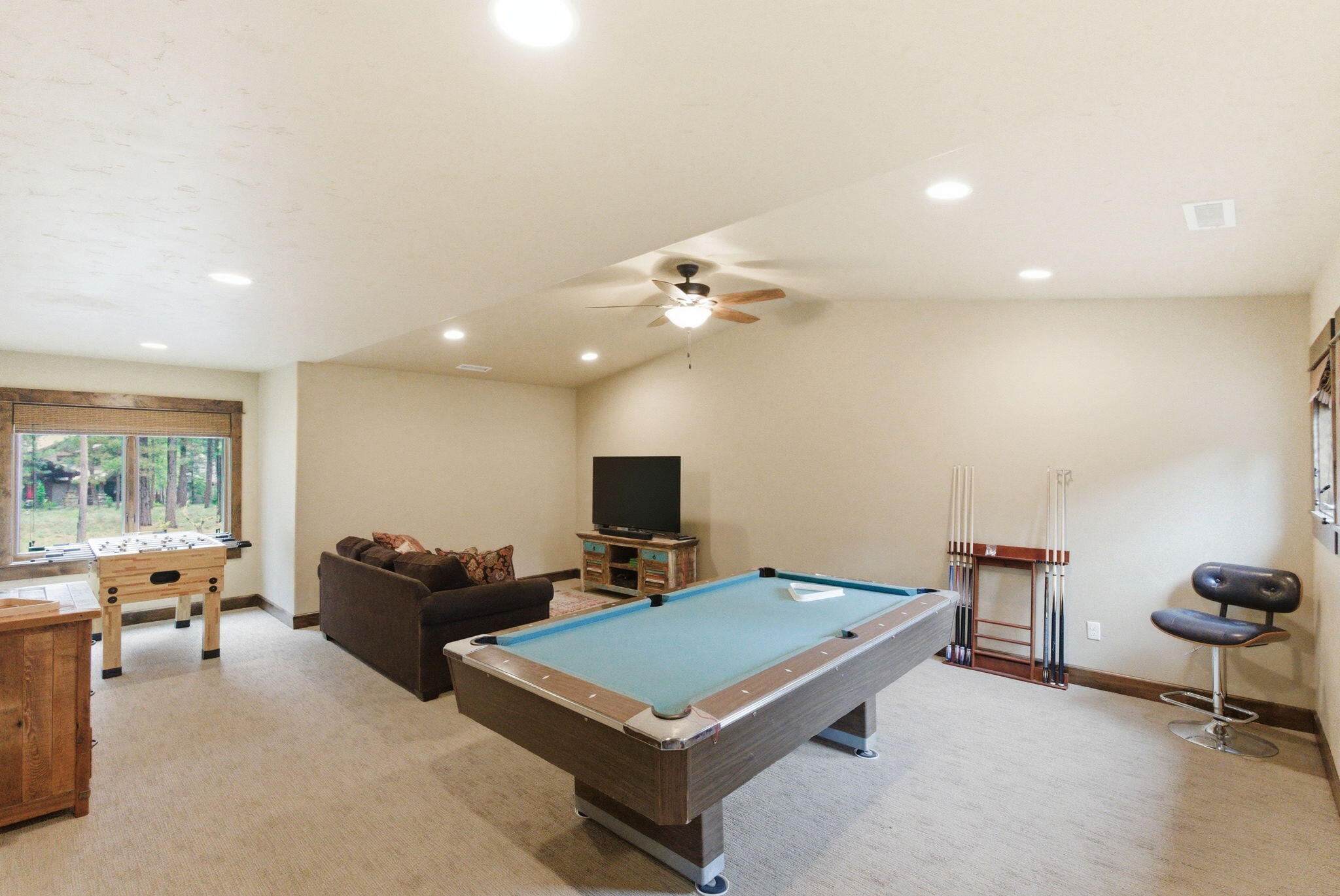 56346 Fireglass Loop Bend, OR 97707 - Photo 37 of 52 42-web-or-mls-Riley_Visuals_042