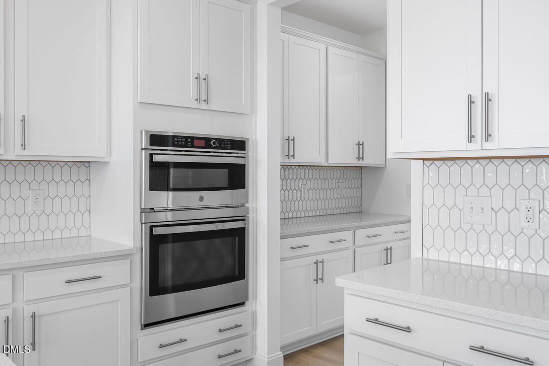 147 Rivulet Court Cary, NC 27519 - Photo 12 of 35 sheridan-kitchen