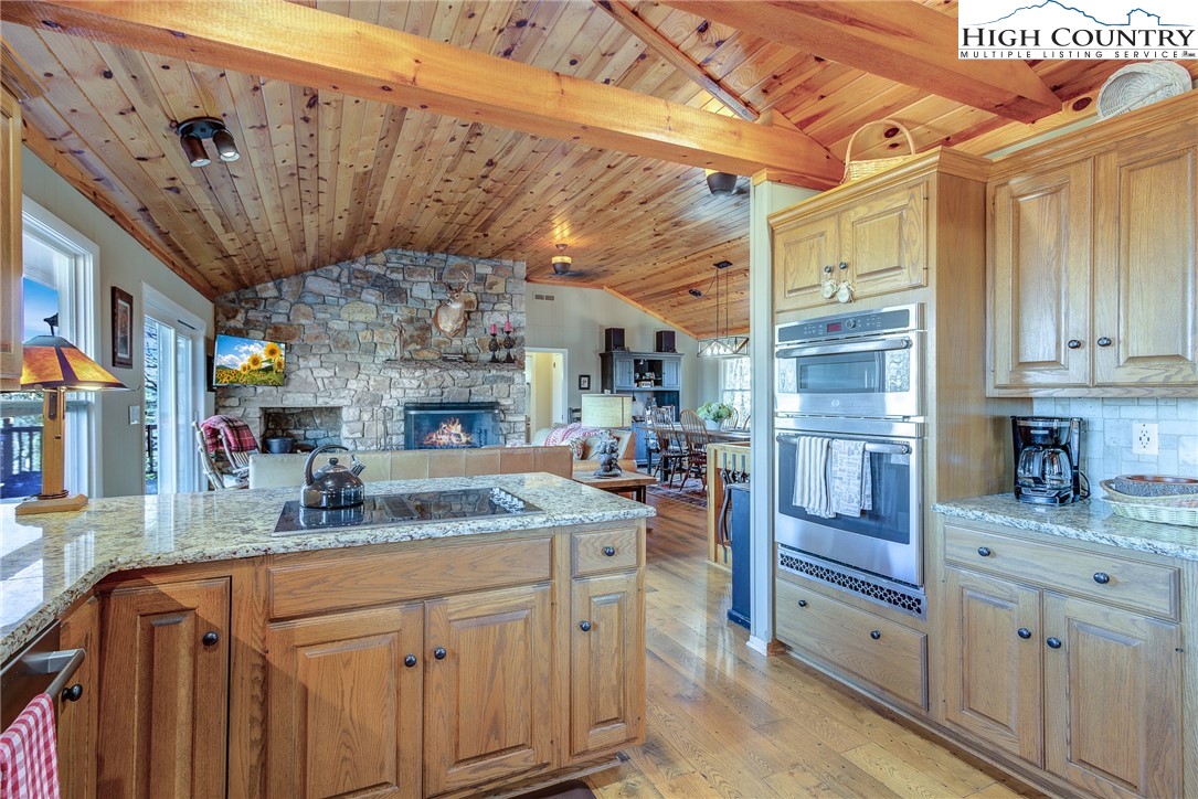 393 Rambling Road Blowing Rock, NC 28605 - Photo 14 of 39 Gallery Image 14