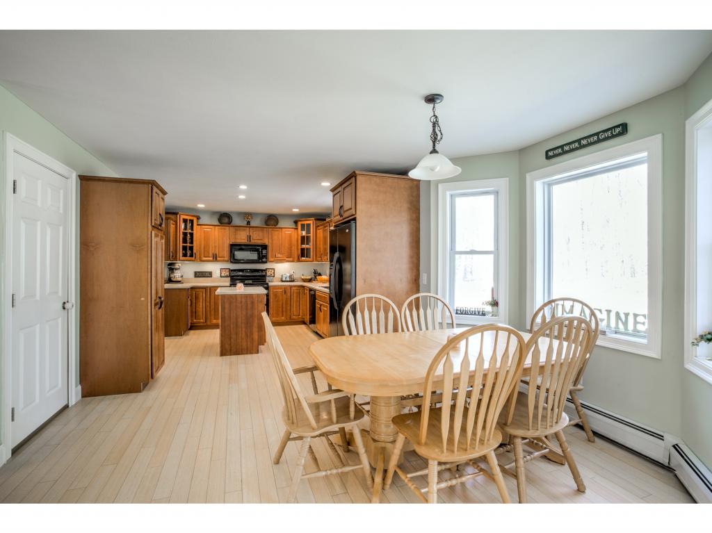 79 Calef Island Road Barrington, NH 03825 - Photo 5 of 29
