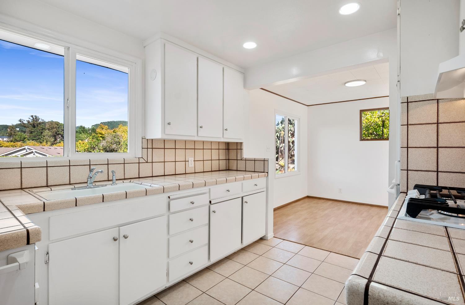 23 Valley View Court El Sobrante, CA 94803 - Photo 15 of 69