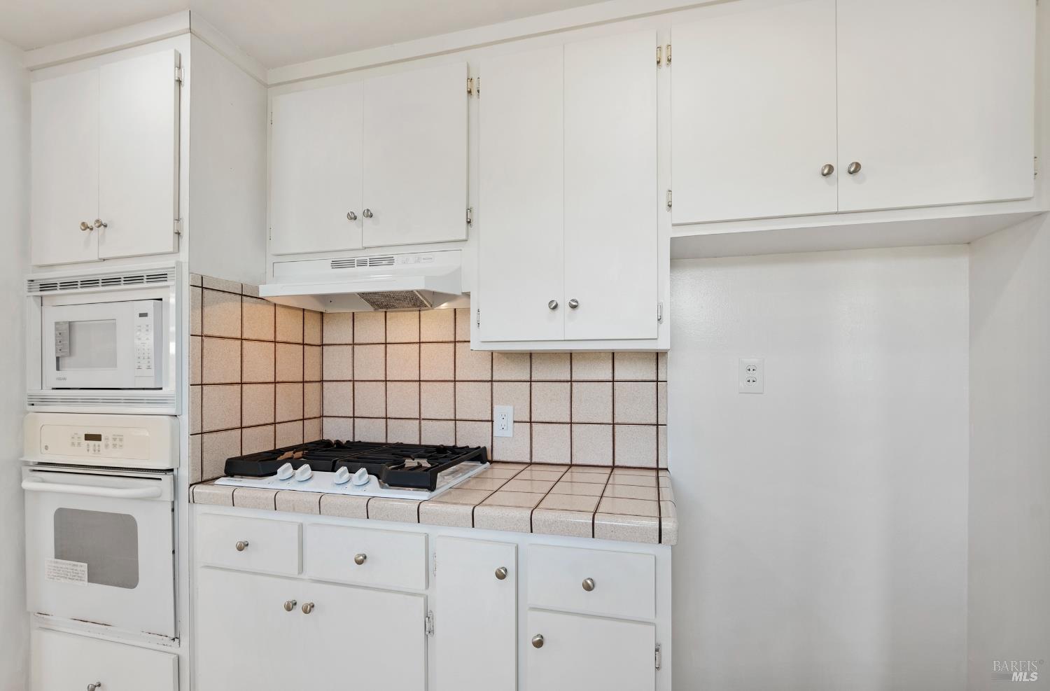 23 Valley View Court El Sobrante, CA 94803 - Photo 19 of 69