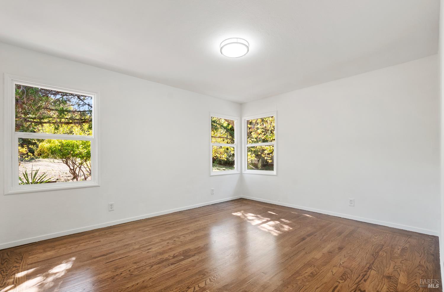 23 Valley View Court El Sobrante, CA 94803 - Photo 31 of 69 Bedroom 3