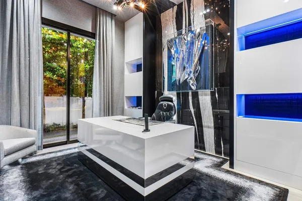 $13,500,000 | 202 Northwest 7th Street, Delray Beach, FL 33444