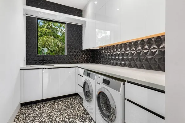 $13,500,000 | 202 Northwest 7th Street, Delray Beach, FL 33444