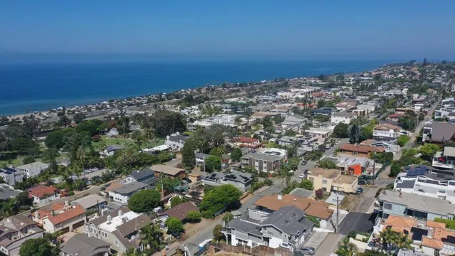 $2,100,000 | 2311 Montgomery Avenue, Cardiff-by-the-Sea, CA 92007